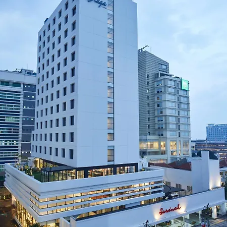 De Braga, Artotel Curated